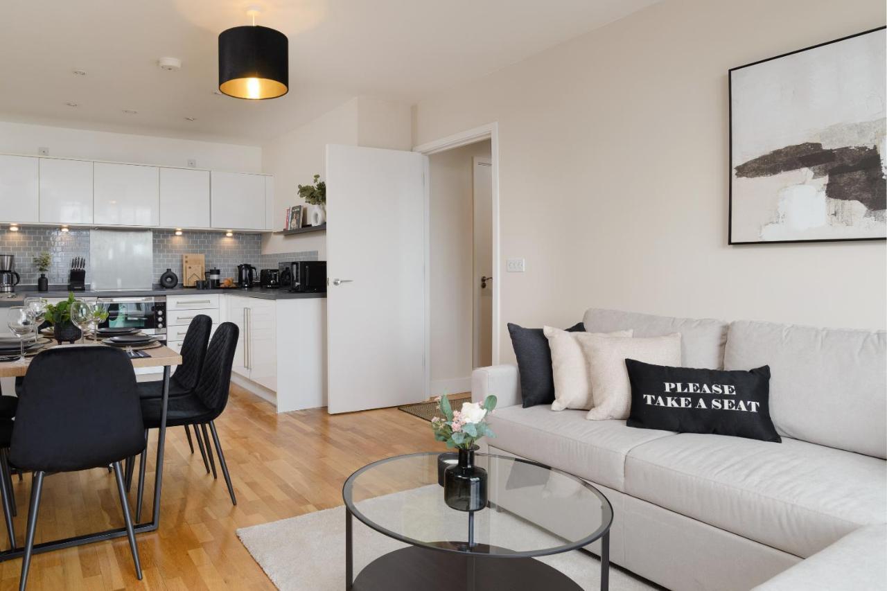 Premium Apartment - Allocated Parking - Great Location Plymouth Kültér fotó