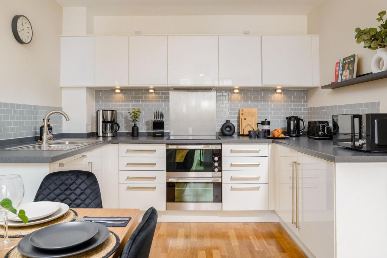 Premium Apartment - Allocated Parking - Great Location Plymouth Kültér fotó